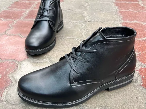 шкіряні зимові черевики Berg 006