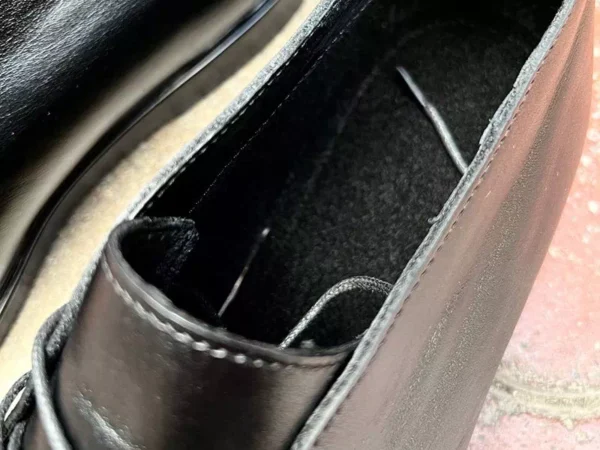 шкіряні осінні лофери Berg 760